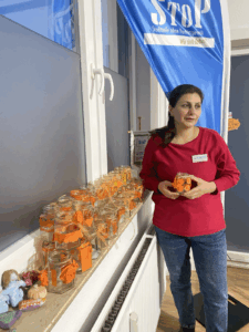 orangene Windlichter