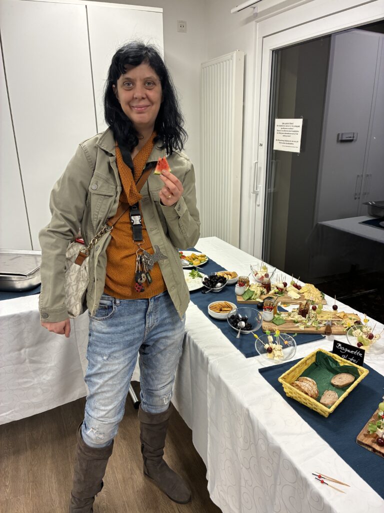 StoP Aktive beim Buffet vom Neujahrsempfang der Stadtteilentwicklung